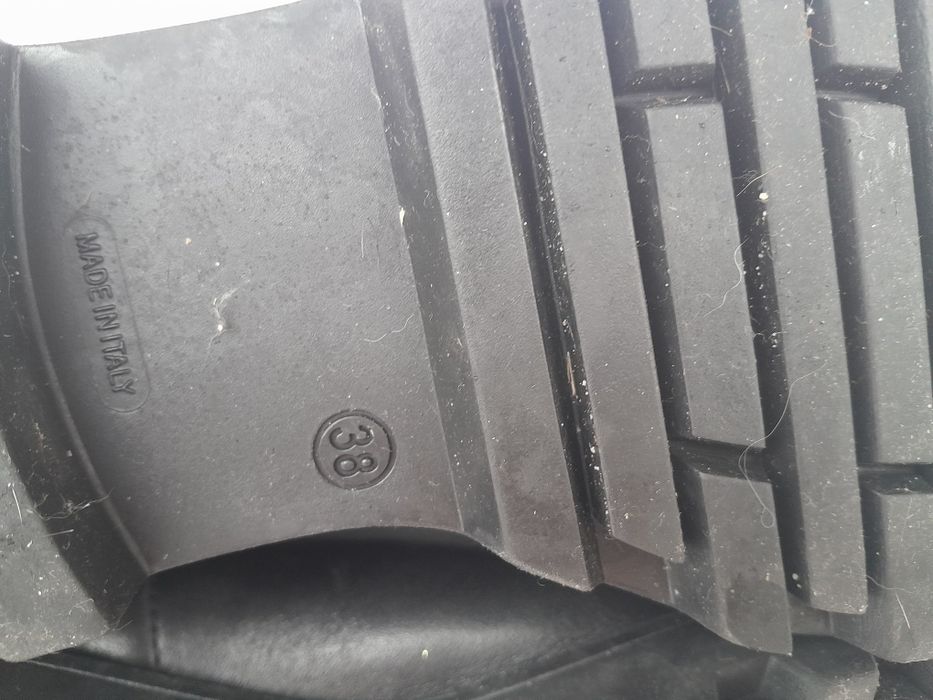 Кожени боти, 38 номер