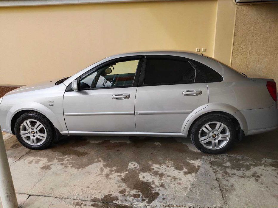 Продаю Chevrolet Lacetti (Лачетти, Ласетти)