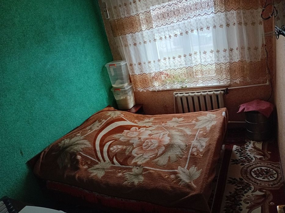 3/2 да 3 хонали уй сотилади