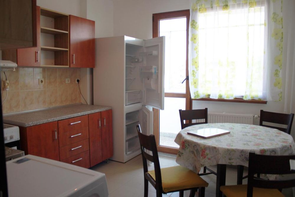 Дава се под наем Тристаен апартамент в София, Света Троица - 82 кв.м за 615 € - Снимка #3