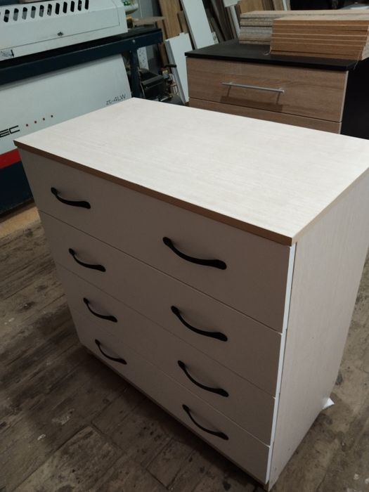 Новые Комоды. Цена указана.