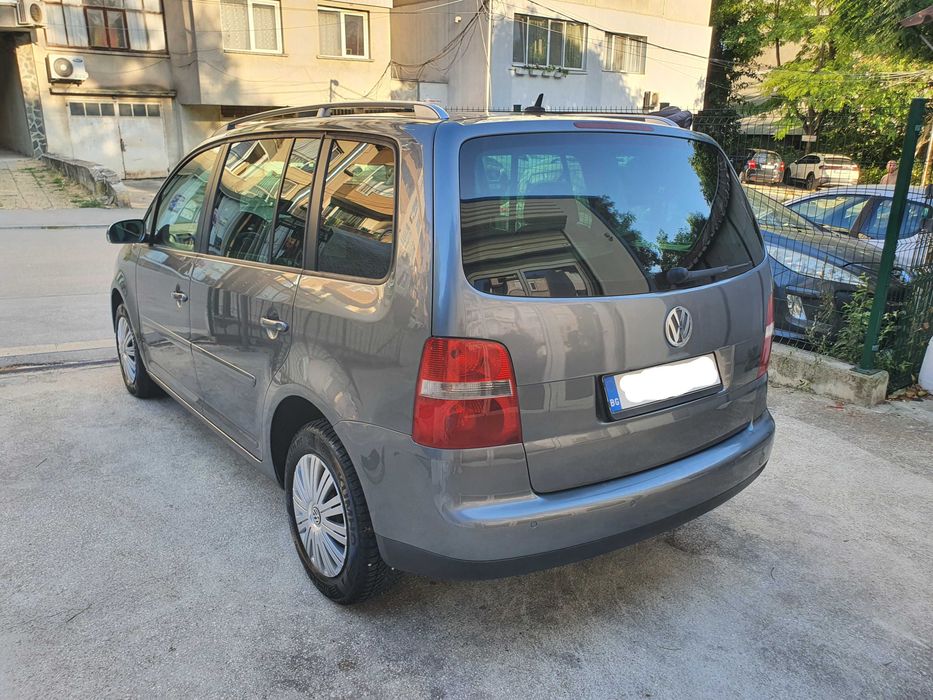 Продавам VW Touran 2.0 TDI (8V / BMM)