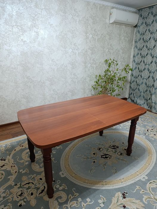 Продам стол со стульями за 90 тыс тг
