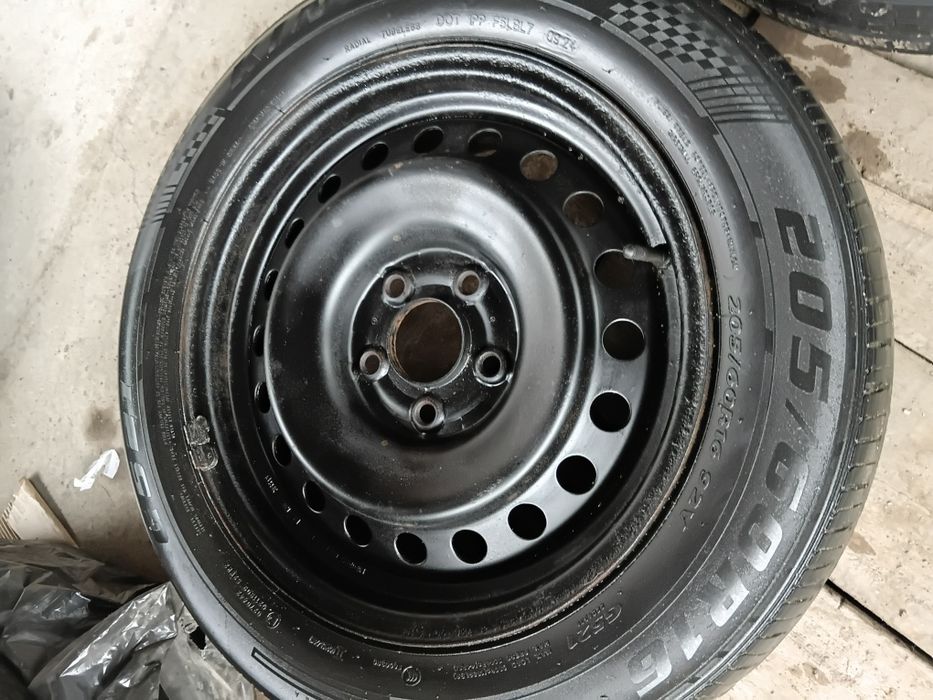 Шины комплект с дисками на 16