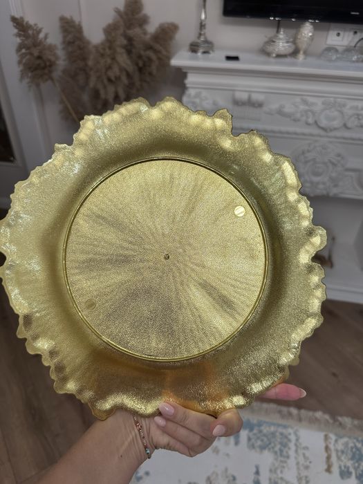 Продаю тарелки декоративные