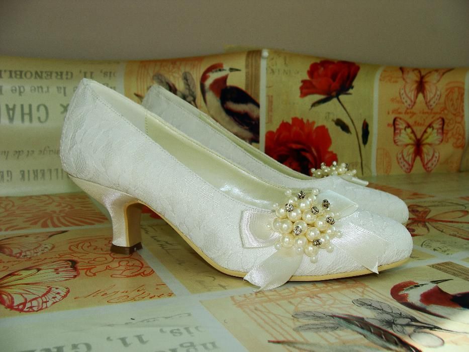 Замечательные свадебные туфли! (Новые)