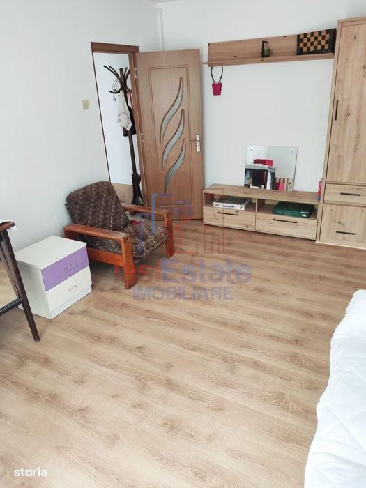 Apartament 3 camere, etaj 1, centrala proprie, 51 mp - zona Dacia