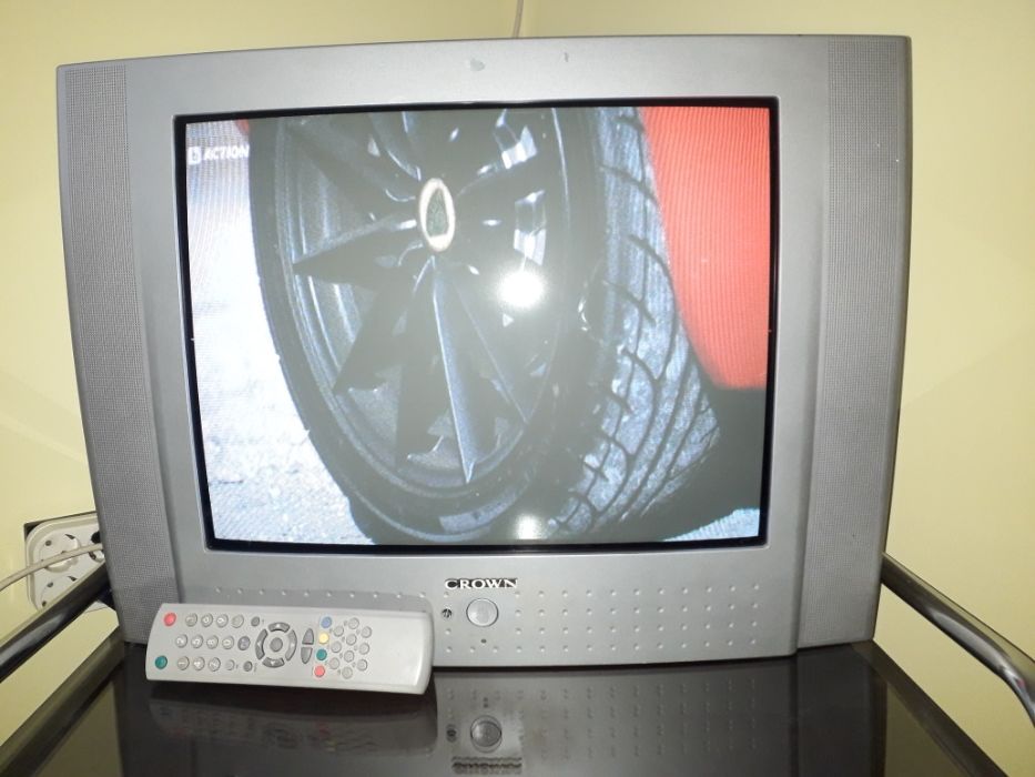 Телевизори Crown и NEO 21 инча