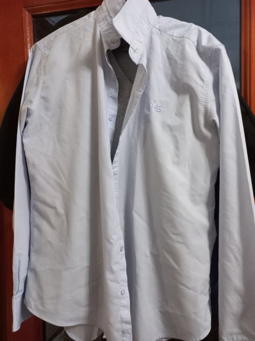 Продам голубую рубашку  для Школы