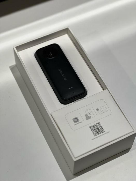 Камера Insta 360 X3