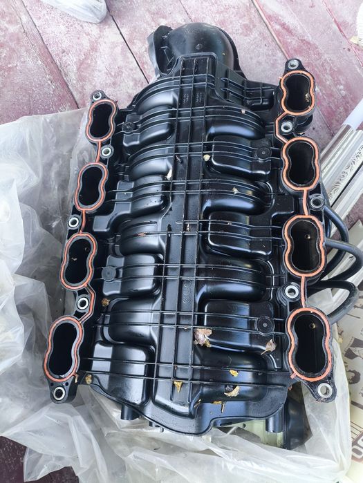 Колектор оргинал Тойота 1 ur