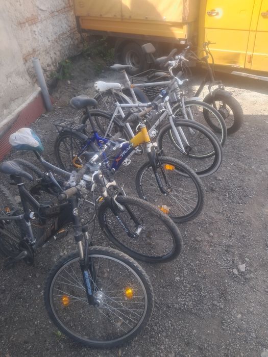 Vând biciclete tricicletă