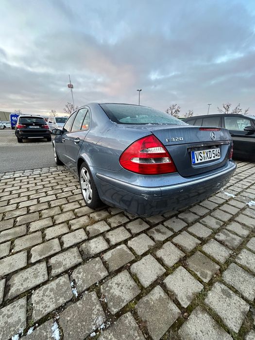 Mercedes w211 e320