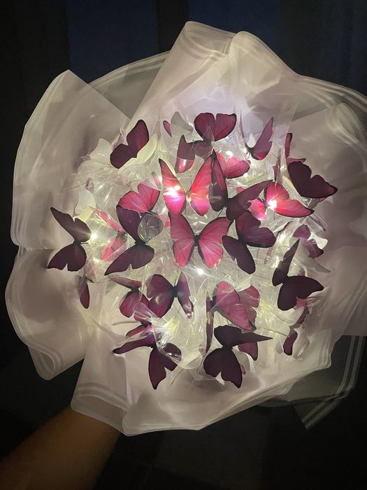 Делаю букет из бабочек