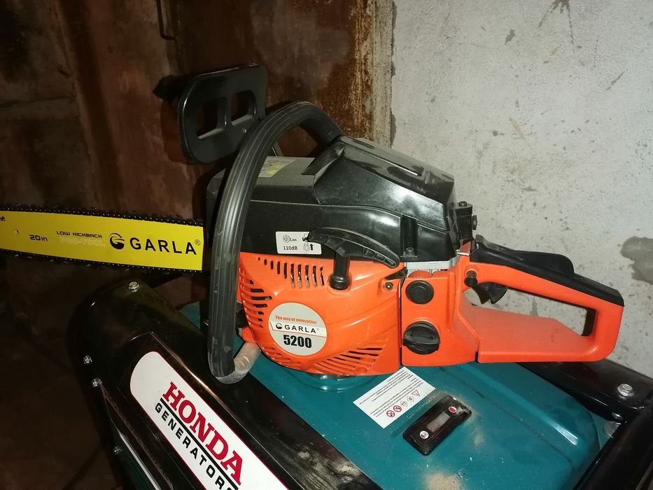 Генератор и бензопила