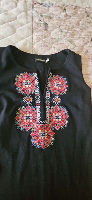 Рокля със шевица