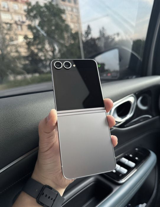 Samsung Galaxy Z Flip 6 12/256 Silver