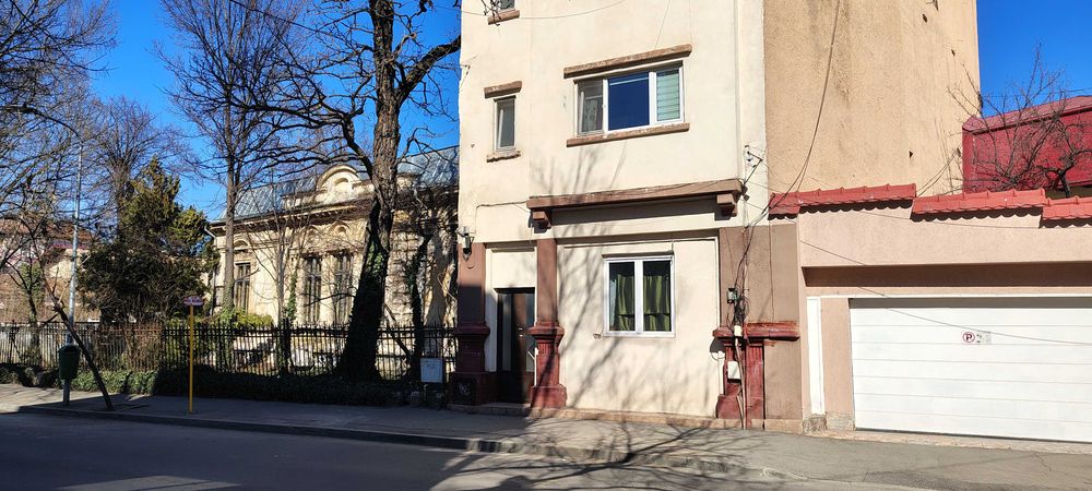 Apartament in vila - Central - Fara risc !