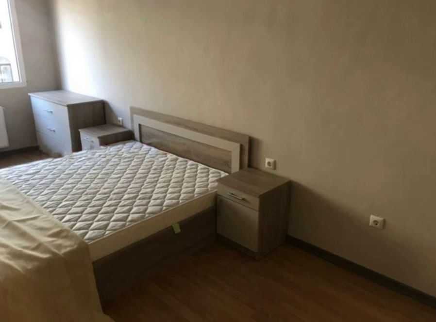 Тристаен, Белите брези