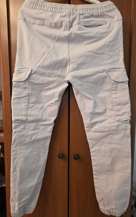 Pantaloni bărbați