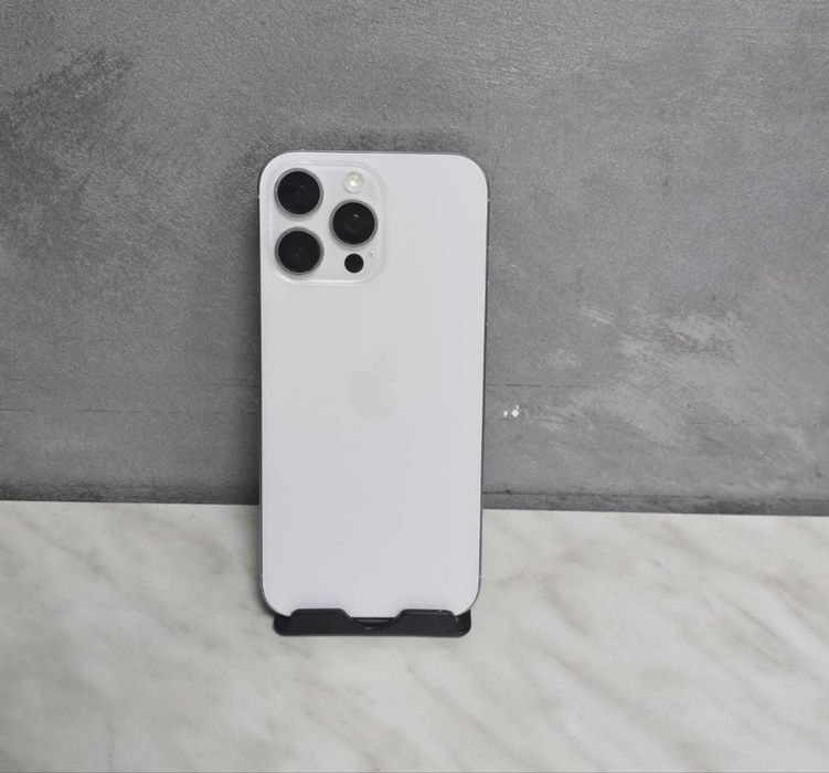 iPhone 16 PRO de 256 GB cu 100% Bateria