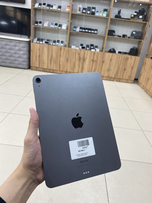 Планшет - Apple Ipad Air 5