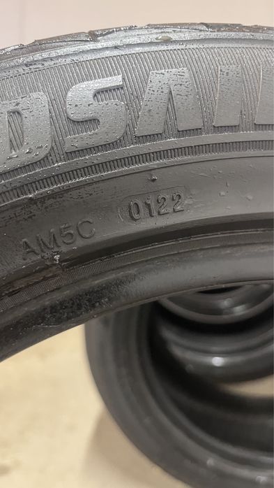 Продам резину 215/55 R17