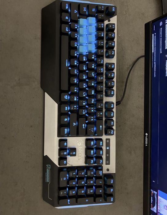 Клавиатура bloody