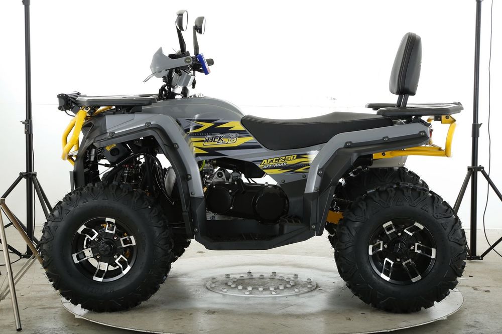 Квадроцикл YACOTA