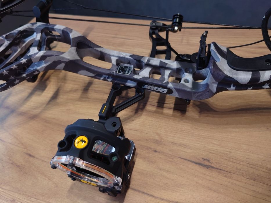 Bear Kuma 30  345fps лък