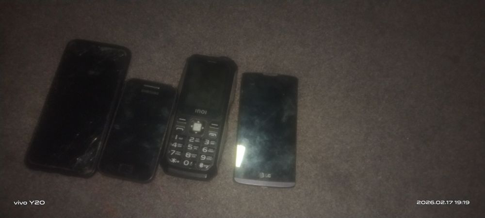 Telefonlar zapchastga sotiladi