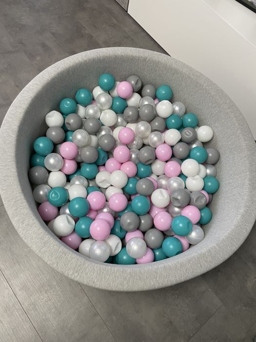 Басейн (мек) с 200 топки