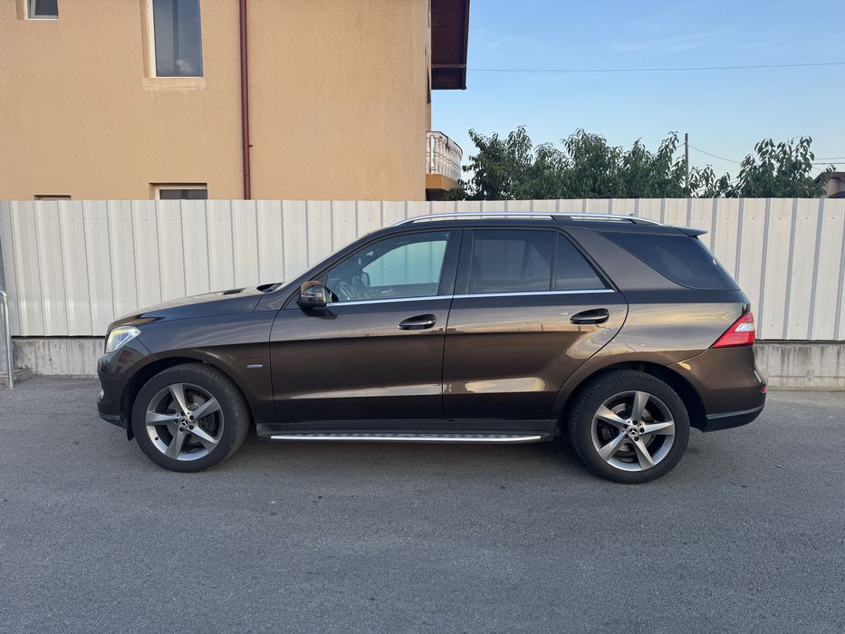 Mercedes ML350 4MATIC 3.0d 258cp Suspensie Aer Fiscal pe loc variante cu auto mai ieftin