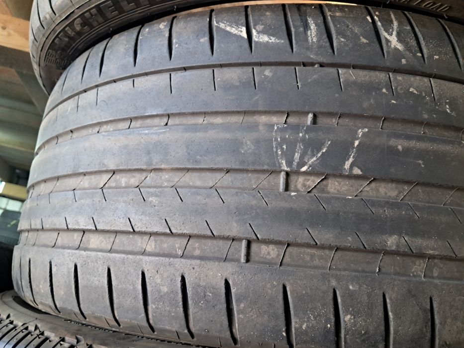 Anvelope second vara 245 35 R21 Michelin 2023