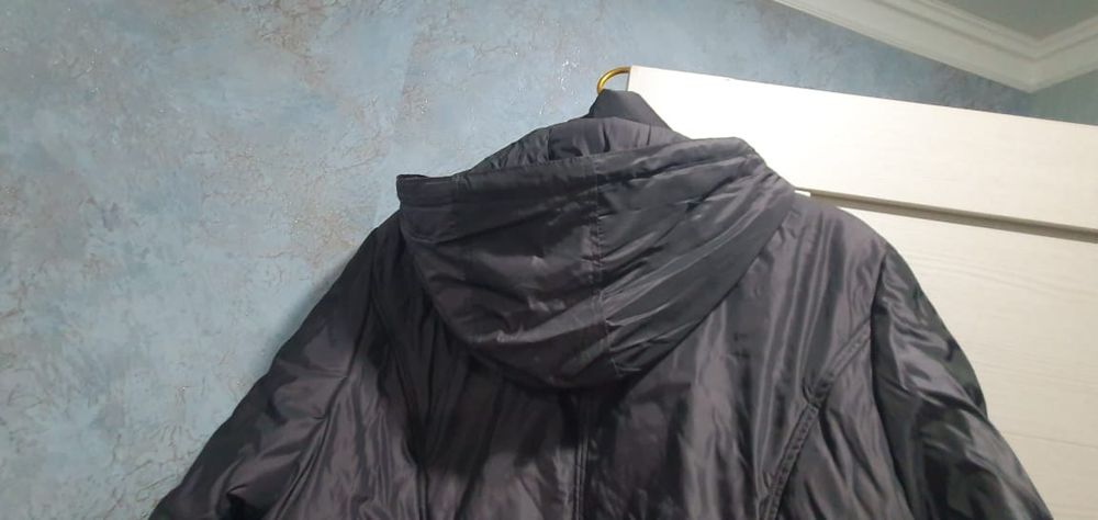 Женская парка 50-52 с капюшоном