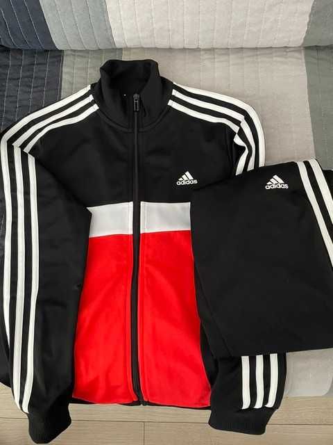 Trening Adidas Original pentru Copii (masura 152)  varsta 11 - 12 Ani