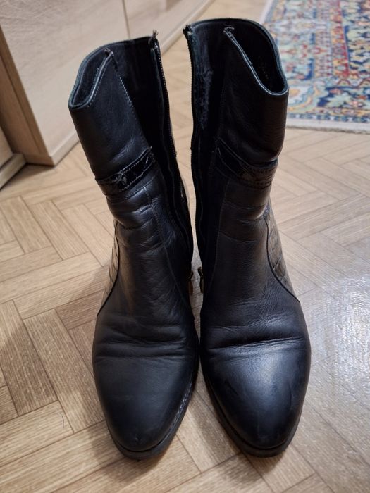 Боти от естествена кожа