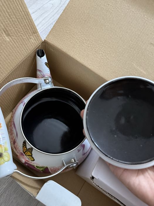 Продам новые чайники в коробке