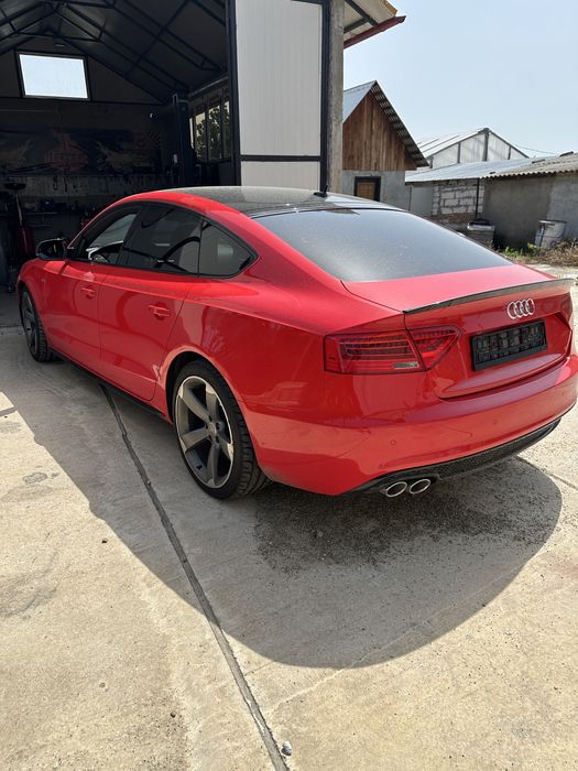 Dezmembrez Audi A5 2.0 TDI 190cp  an2016