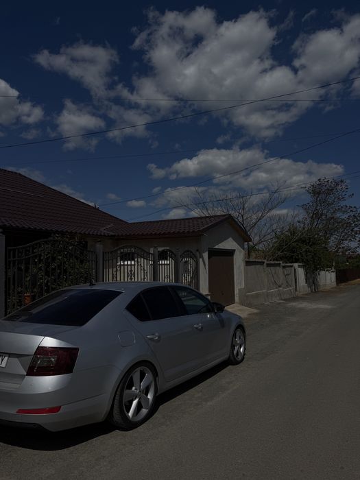 SKODA Octavia 2013 — imagine 3