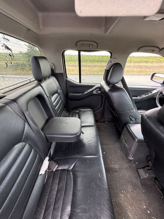 nissan navara 2.5