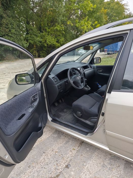 Toyota Corolla verso