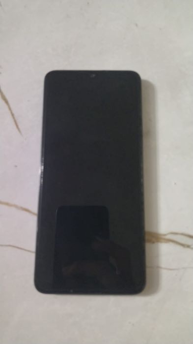 Редми 13С работает