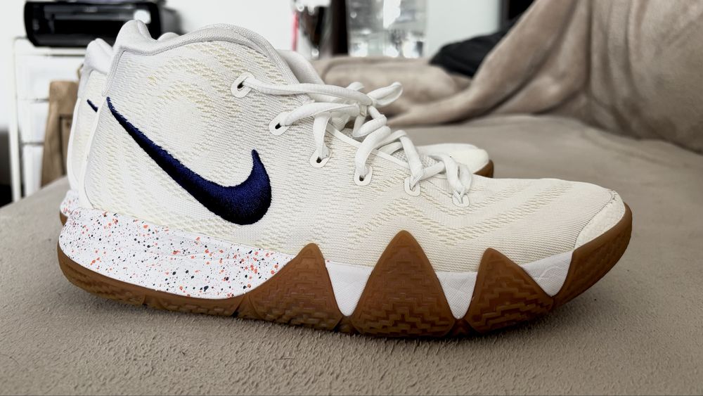 Nike Kyrie Irving Basketball shoes