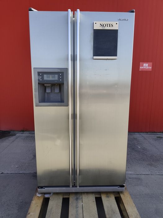 Хладилник side by side Samsung