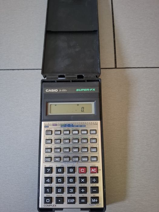 Calculator științific Casio