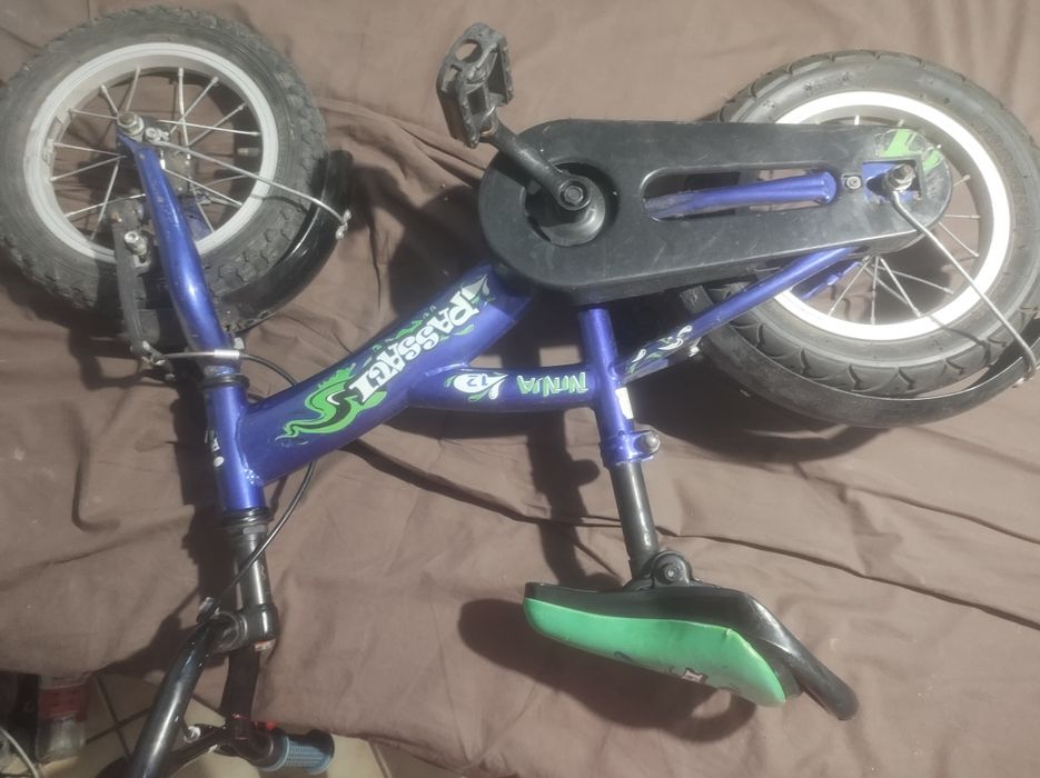 Детско синьо колело