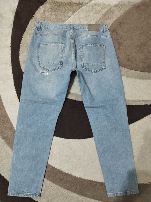 Мъжки дънки на ZARA