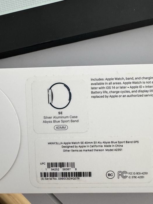 Часы Apple  Watch SE