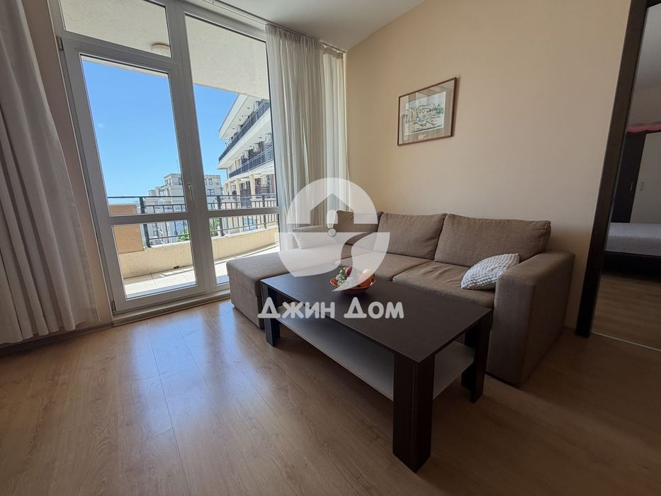 Продава се Тристаен апартамент в Свети Влас - 108 кв.м за 1454 €/кв.м - Снимка #1